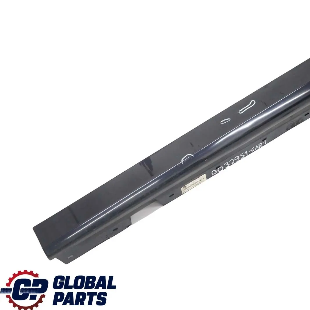 Listello Portiera Copertura Sinistra Nero Carbone Metallico - 416 per BMW E90 E91 con numero di parte 0032951 BMW E90 E91 Listello Portiera Copertura Sinistra Nero Carbone Metallico - 416 - SKU 0032951-CAR1 - Numero di parte 0032951