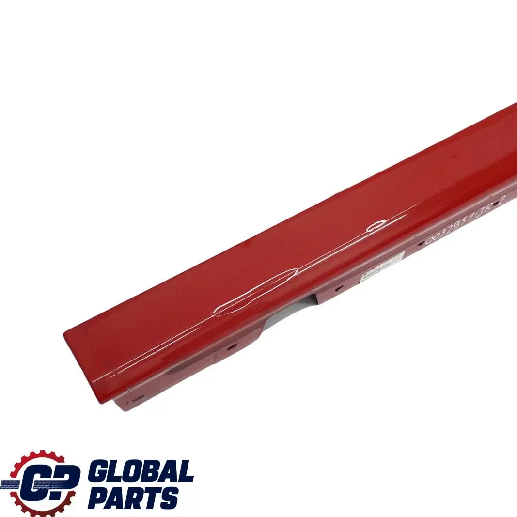 Listello Portiera Apertura Gonna SX Rosso Giappone Rosso - 438 per BMW E90 E91 con numero di parte 0032951 BMW E90 E91 Listello Portiera Apertura Gonna SX Rosso Giappone Rosso - 438 - SKU 0032951-JR2 - Numero di parte 0032951