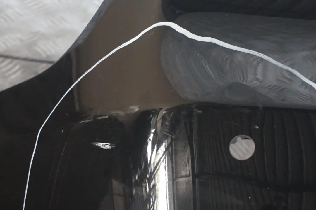 Zderzak tylny tył schwarz II 668 do BMW 3 E90 o numerze 51120033194 BMW 3 E90 Zderzak tylny tył schwarz II 668 - SKU 0033194-SCH3 - Numer Części 51120033194