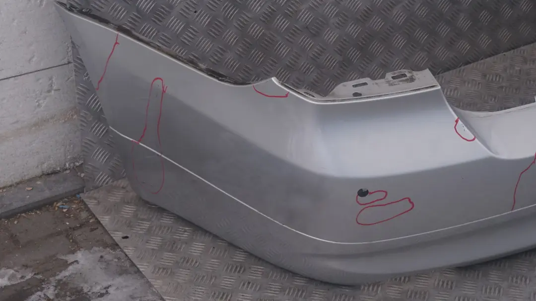 Bumper PDC Titansilber Silver Silber Metallic - 354 to BMW 3 SERIES 9 E90 Rear with Part number 0033194 BMW 3 SERIES 9 E90 Rear Bumper PDC Titansilber Silver Silber Metallic - 354 - SKU 0033194-TS9 - Part number 0033194