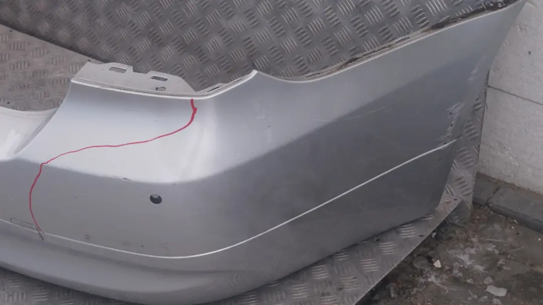 Bumper PDC Titansilber Silver Silber Metallic - 354 to BMW 3 SERIES 9 E90 Rear with Part number 0033194 BMW 3 SERIES 9 E90 Rear Bumper PDC Titansilber Silver Silber Metallic - 354 - SKU 0033194-TS9 - Part number 0033194