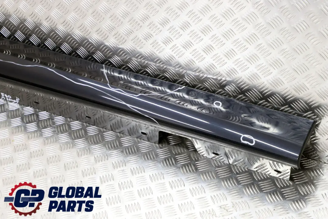 Sill Strip Faldon Lateral Derecho Carbonschwarz Negro 416 para BMW E90 E91 2 M Sport con número de pieza 0033440 BMW E90 E91 2 M Sport Sill Strip Faldon Lateral Derecho Carbonschwarz Negro 416 - SKU 0033440-CAR2 - Número de pieza 0033440