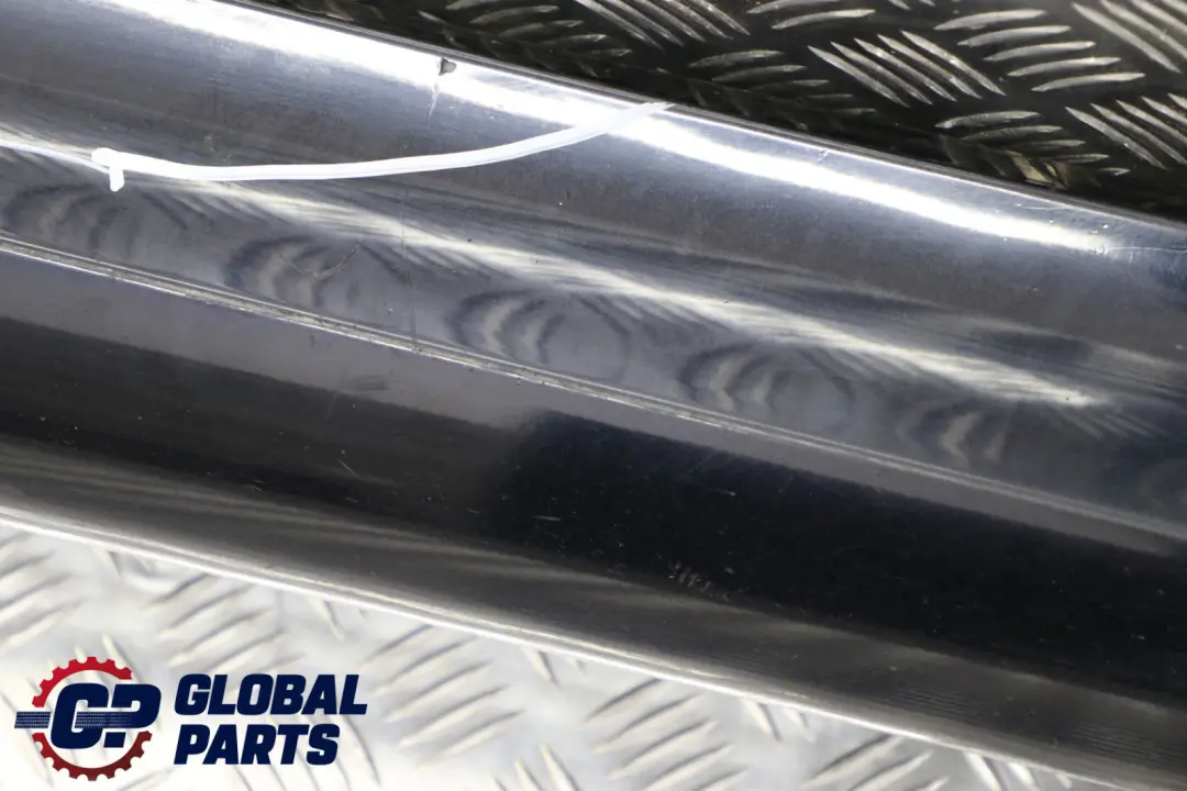 Listello Portiera Apertura Gonna Destra Nero Carbone per BMW E90 E91 M Sport con numero di parte 0033440 BMW E90 E91 M Sport Listello Portiera Apertura Gonna Destra Nero Carbone - SKU 0033440-CAR3 - Numero di parte 0033440