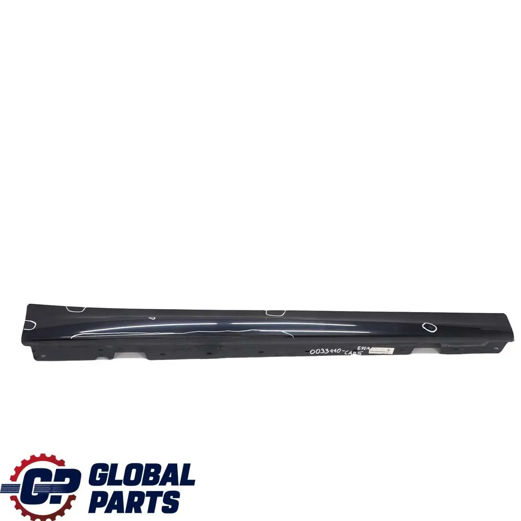 Sill Strip Faldon Lateral Derecho Carbonschwarz Negro 416 para BMW E90 E91 5 M Sport con número de pieza 0033440 BMW E90 E91 5 M Sport Sill Strip Faldon Lateral Derecho Carbonschwarz Negro 416 - SKU 0033440-CAR5 - Número de pieza 0033440