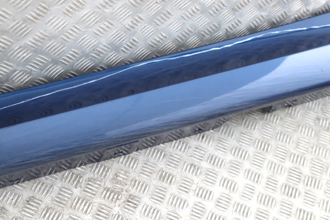 Sill Strip Faldon Lateral Izquierdo Le Mans Blau Azul para BMW E90 E91 M Sport con número de pieza 0033441 BMW E90 E91 M Sport Sill Strip Faldon Lateral Izquierdo Le Mans Blau Azul - SKU 0033441-LMB3 - Número de pieza 0033441