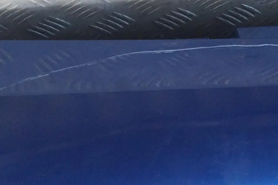 BMW E87 M Sport Bas de Porte Couverture Seuil Droite le Mans Bleu - SKU 0033556-MTB - Numéro de pièce 0033556