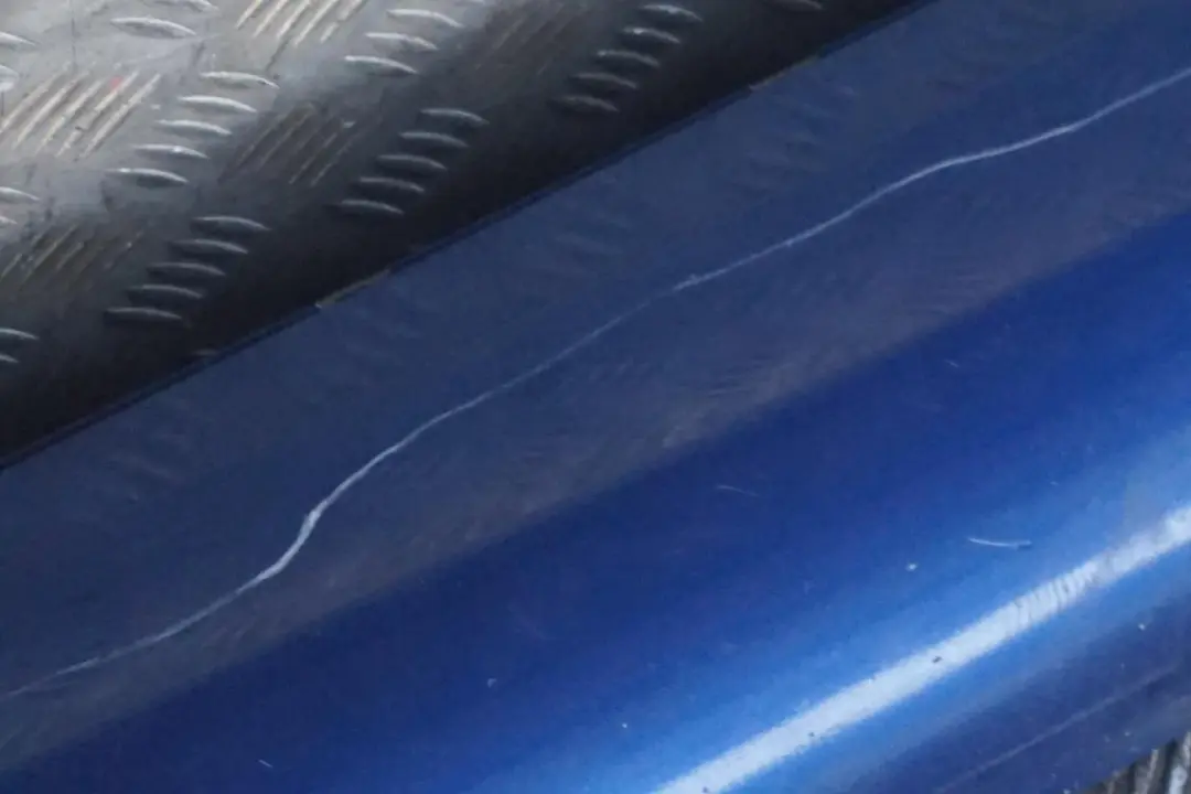 BMW 1 er E87 M Sport Schwellerleiste Blende Schweller Rechts Le Mans Blau - SKU 0033556-MTB - Teilenummer 0033556