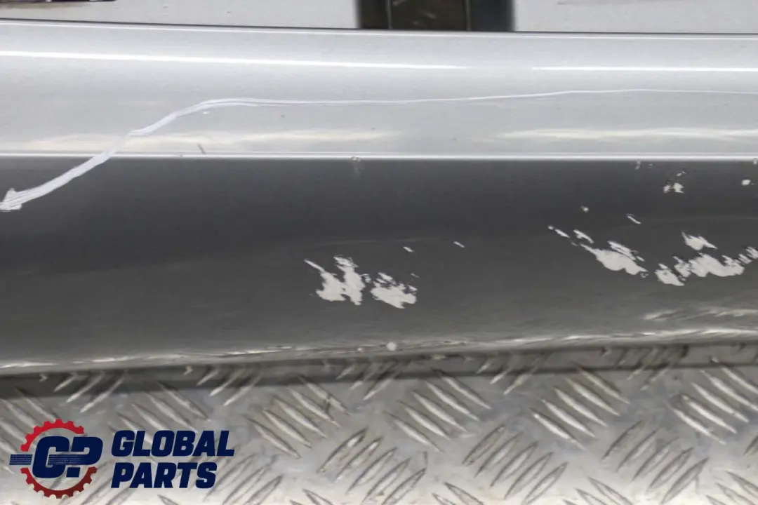 BMW E87 LCI 1 M Sport Sill Strip Faldon Lateral Derecho Spacegrau Gris A52 - SKU 0033556-SCG1 - Número de pieza 0033556