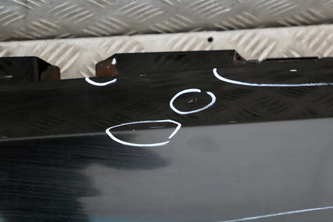 BMW E87 LCI M Sport Bas de Porte Couverture Seuil A Gauche Noir Saphir - SKU 0033557-BS - Numéro de pièce 33557
