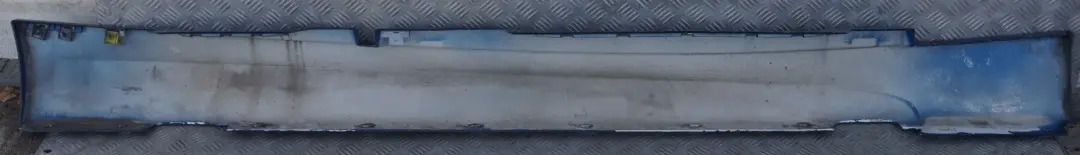 Sill Strip Faldon Lateral Izquierdo Le Mans Blau Azul para BMW E87 E87N M Sport con número de pieza 33557 BMW E87 E87N M Sport Sill Strip Faldon Lateral Izquierdo Le Mans Blau Azul - SKU 0033557-LMB - Número de pieza 33557