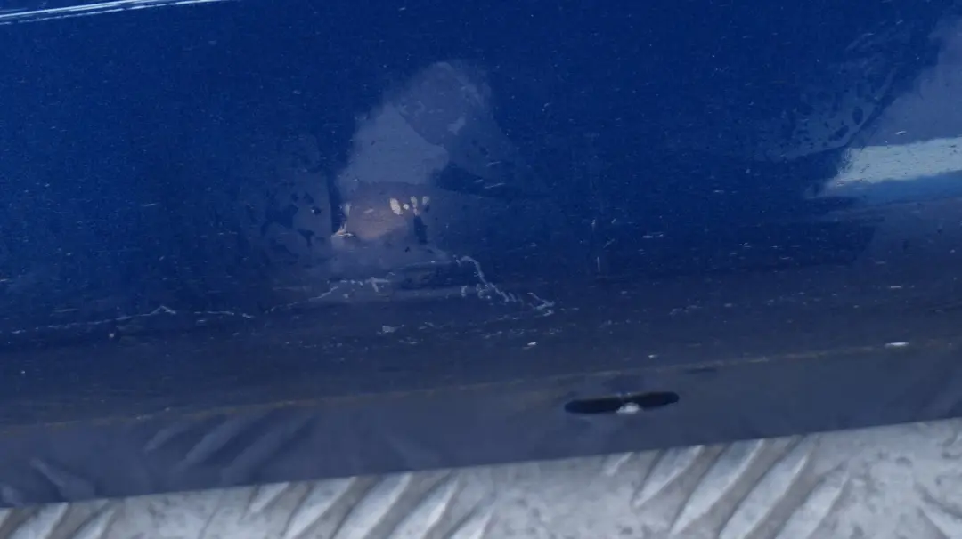 Schwellerleiste Blende Schweller links Le Mans Blau für BMW 1 er E87 LCI M Sport mit Teilenummer 33557 BMW 1 er E87 LCI M Sport Schwellerleiste Blende Schweller links Le Mans Blau - SKU 0033557-LMB - Teilenummer 33557