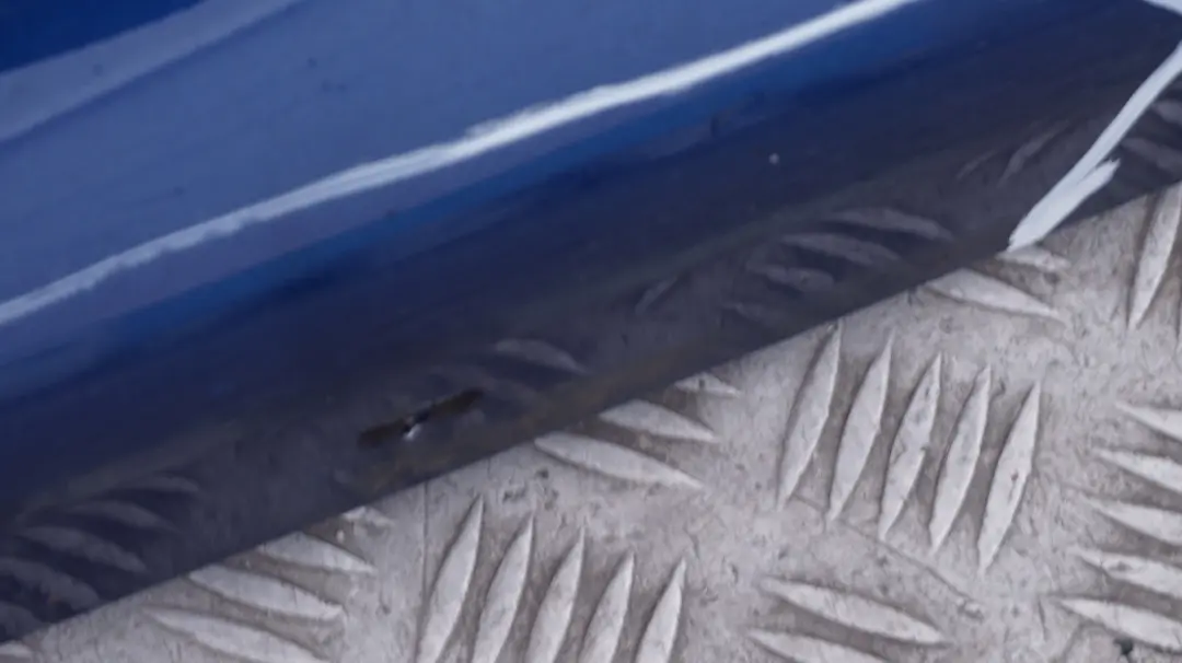 BMW 2 E87 E87N M Sport Faldón lateral izquierdo Le Mans Blau Blue - SKU 0033557-LMB2 - Número de pieza 33557