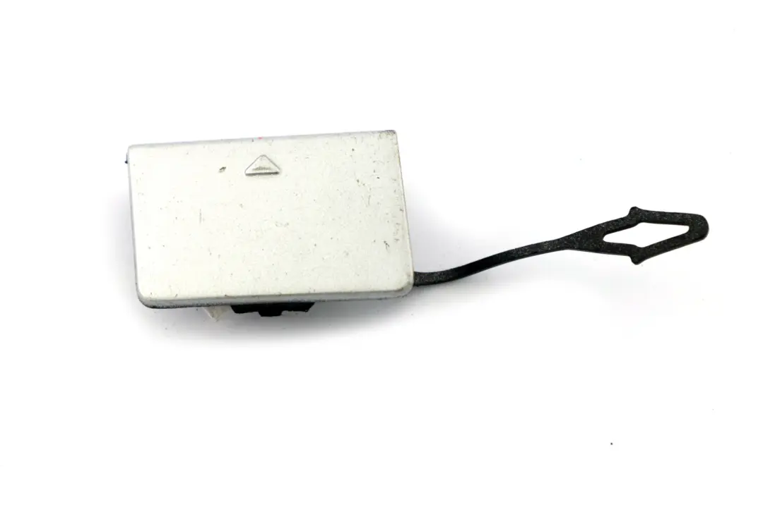 Aleta Ojo de remolque parachoques delantero Titansilber Silver 7117623 para BMW E87 con número de pieza 0033977 BMW E87 Aleta Ojo de remolque parachoques delantero Titansilber Silver 7117623 - SKU 0033977-TS - Número de pieza 0033977