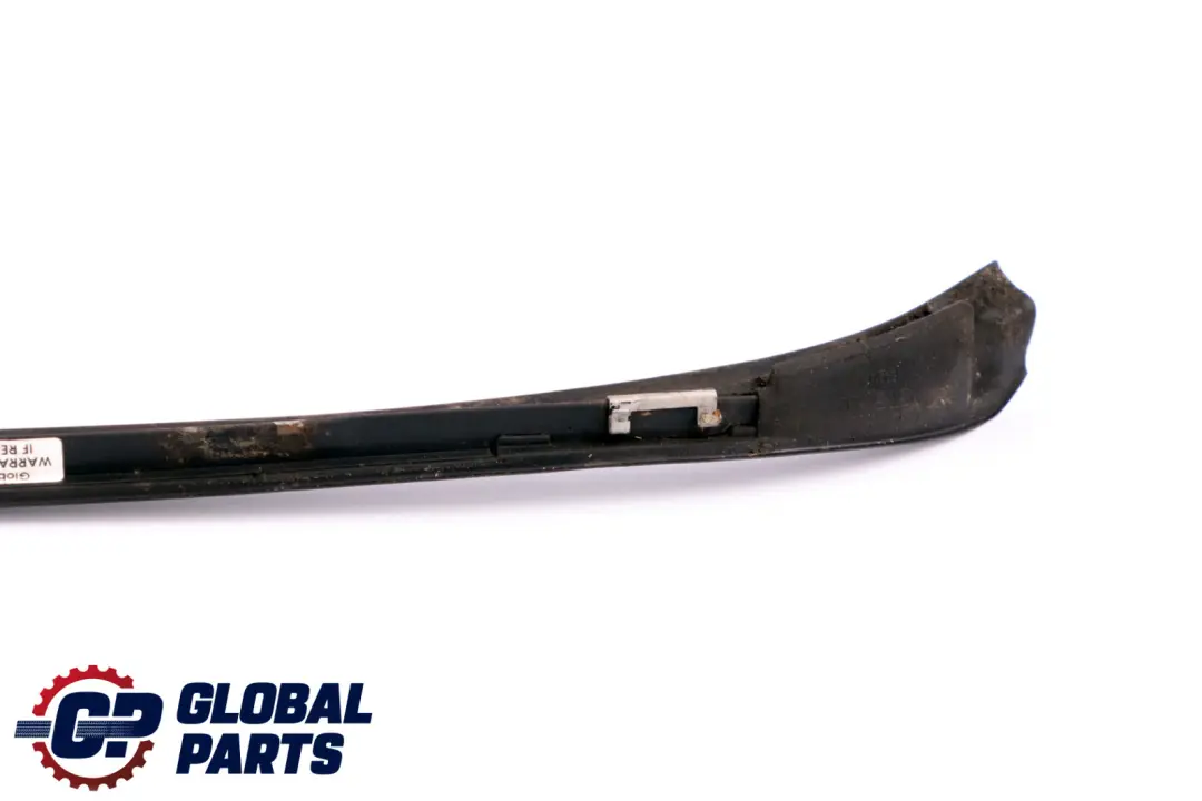  Listwa szyby lewa przód BMW E90 E91 schwarz - SKU 0034043-BLK - Numer Części 0034043