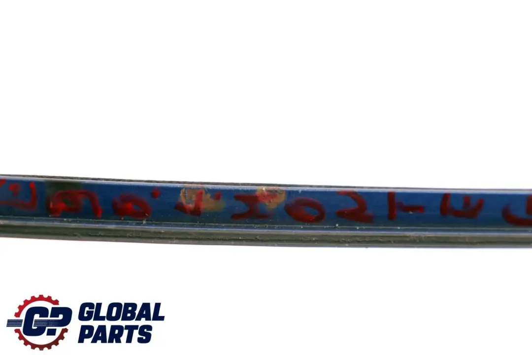 Cache garniture extérieur avant gauche Montegoblau 00 pour BMW 3 E90 E91 LCI à propos du numéro de pièce 34043 BMW 3 E90 E91 LCI Cache garniture extérieur avant gauche Montegoblau 00 - SKU 0034043-MTB - Numéro de pièce 34043