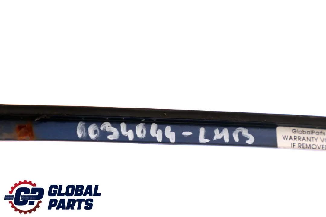 Wasserfangleiste avant Droit le Mans Bleu pour BMW E90 E91 LCI à propos du numéro de pièce 0034044 BMW E90 E91 LCI Wasserfangleiste avant Droit le Mans Bleu - SKU 0034044-LMB - Numéro de pièce 0034044