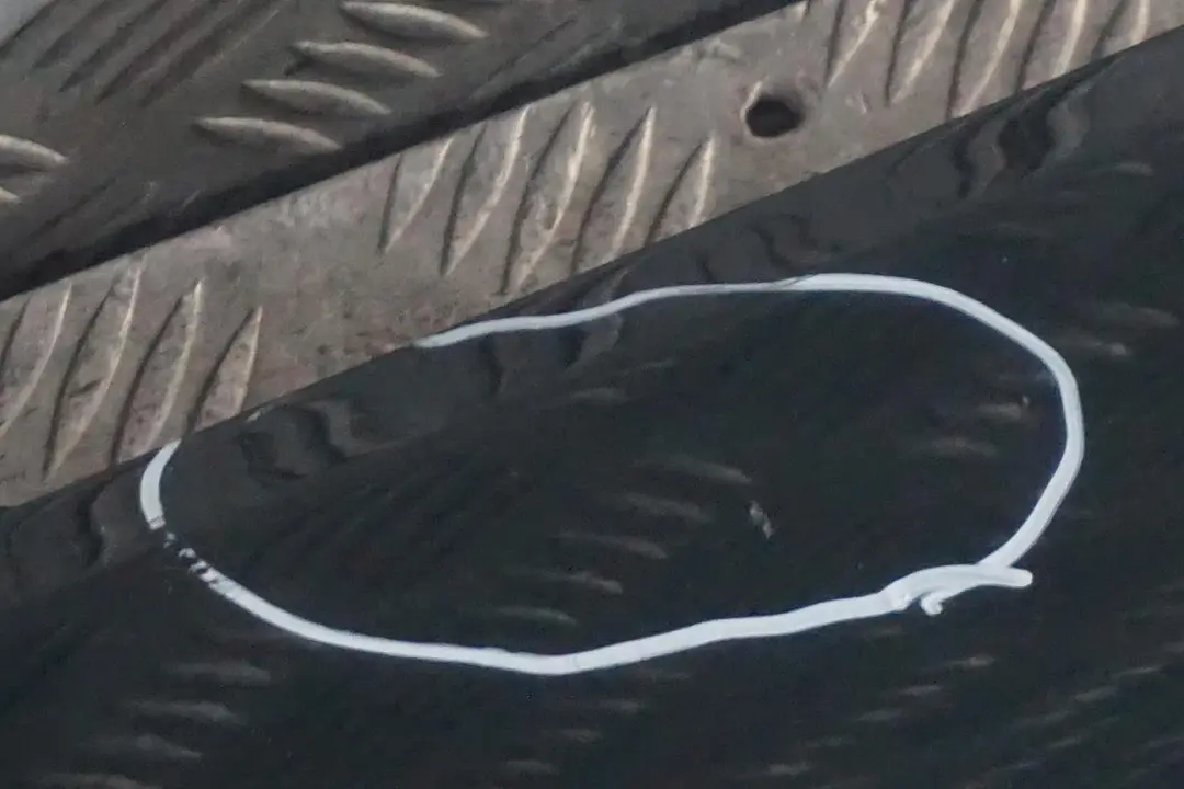 Schwellerleiste Blende Schweller Rechts Tiefgruen Gruen A43 für BMW 3 er E92 E93 mit Teilenummer 0034058 BMW 3 er E92 E93 Schwellerleiste Blende Schweller Rechts Tiefgruen Gruen A43 - SKU 0034058-TG - Teilenummer 0034058