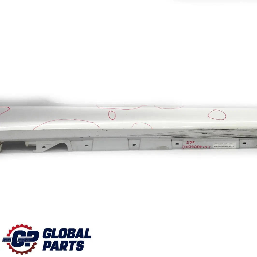 BMW E92 E93 Bas de Porte Droite Argent Titane Titan Argent - 354 - SKU 0034058-TS1 - Numéro de pièce 0034058