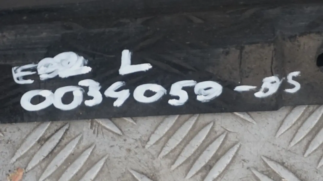 Listwa nakładka próg lewy black do BMW 3 E92 E93 o numerze 0034059 BMW 3 E92 E93 Listwa nakładka próg lewy black - SKU 0034059-BS - Numer Części 0034059