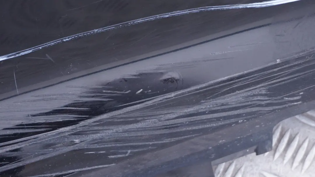 Sill Strip Faldón Lateral Izquierdo 2 Negro - 668 para BMW 3 E92 E93 con número de pieza 0034059 BMW 3 E92 E93 Sill Strip Faldón Lateral Izquierdo 2 Negro - 668 - SKU 0034059-SCH - Número de pieza 0034059