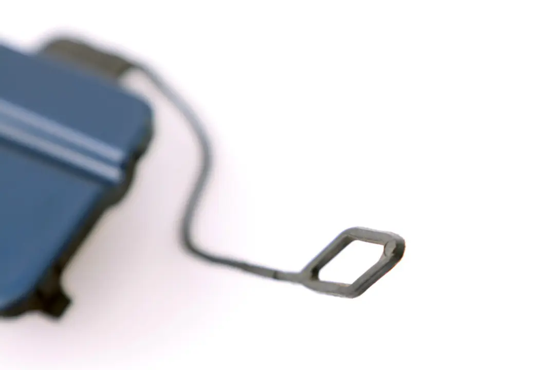 BMW 3 Series E90 Flap Towing Eye Rear Bumper Mysticblau Mystic Blue 7116690 - SKU 0034445-MYS - Part number 0034445