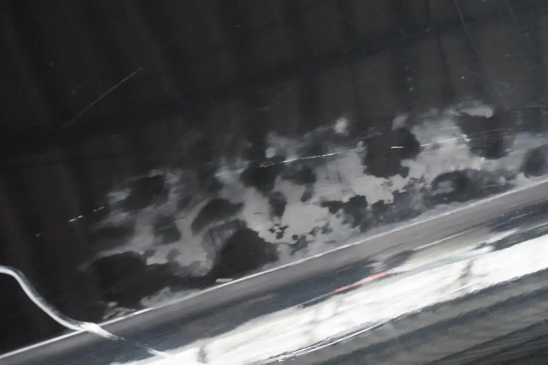 Zderzak tylny tył pdc black saphire do BMW E92 E93 o numerze 0034474 BMW E92 E93 Zderzak tylny tył pdc black saphire - SKU 0034474-BS5 - Numer Części 0034474