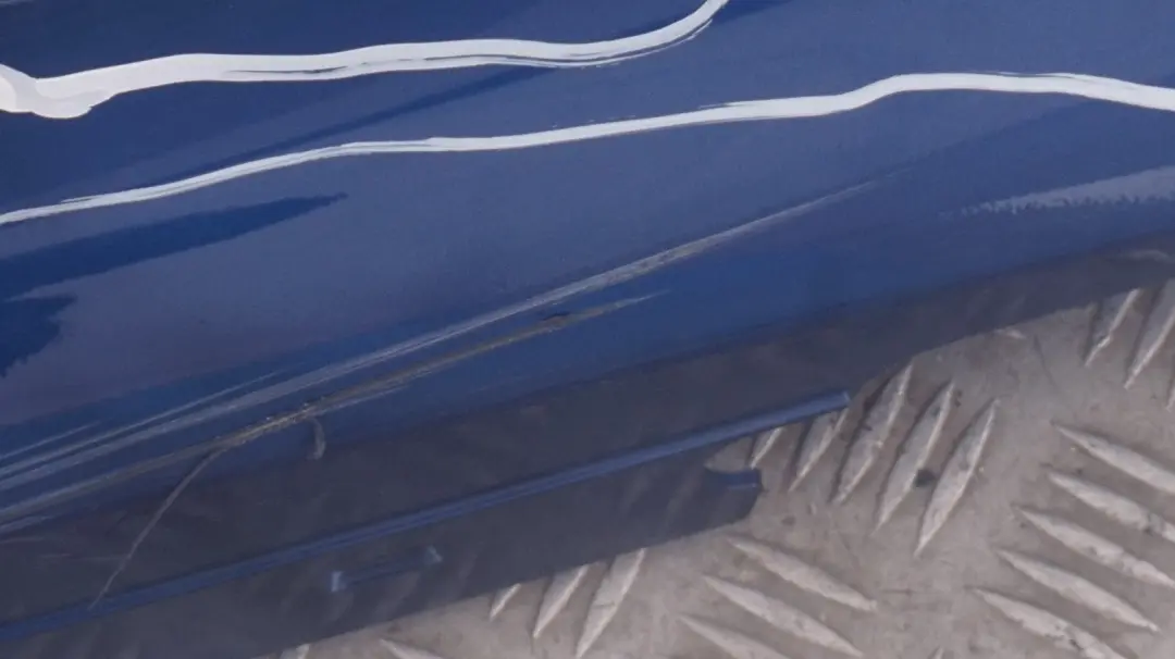 BMW E81 E82 E88 M SPORT Sill Strip Faldon Lateral Izquierdo Le Mans Azul - SKU 0034731-LM4 - Número de pieza 0034731