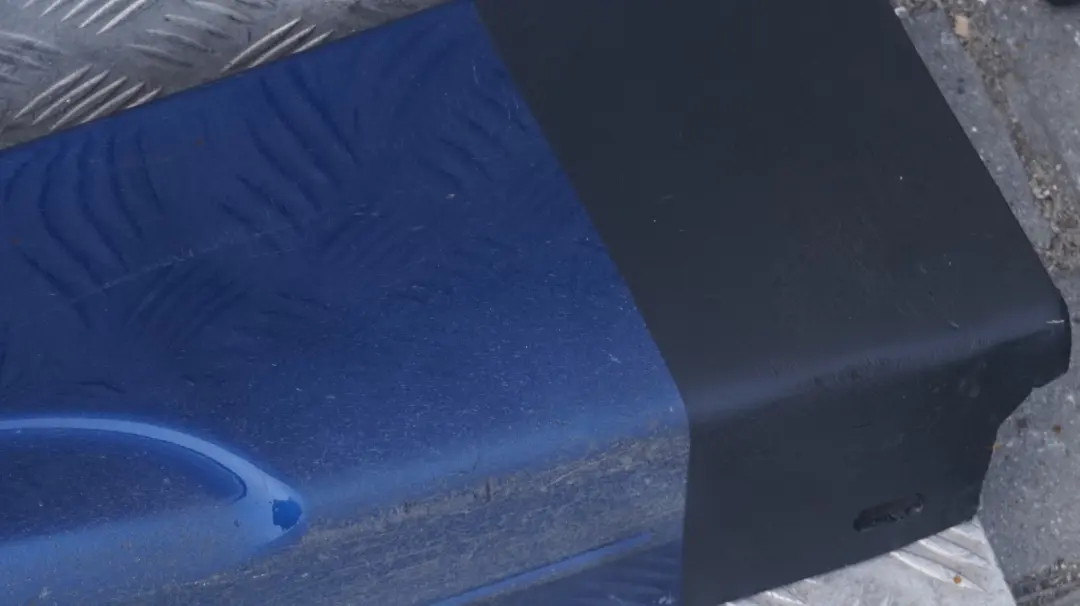 Schwellerleiste Lack. Rechts Le Mans Blau für BMW 1 er 2 E81 E82 E88 M Sport mit Teilenummer 0034732 BMW 1 er 2 E81 E82 E88 M Sport Schwellerleiste Lack. Rechts Le Mans Blau - SKU 0034732-LMB2 - Teilenummer 0034732