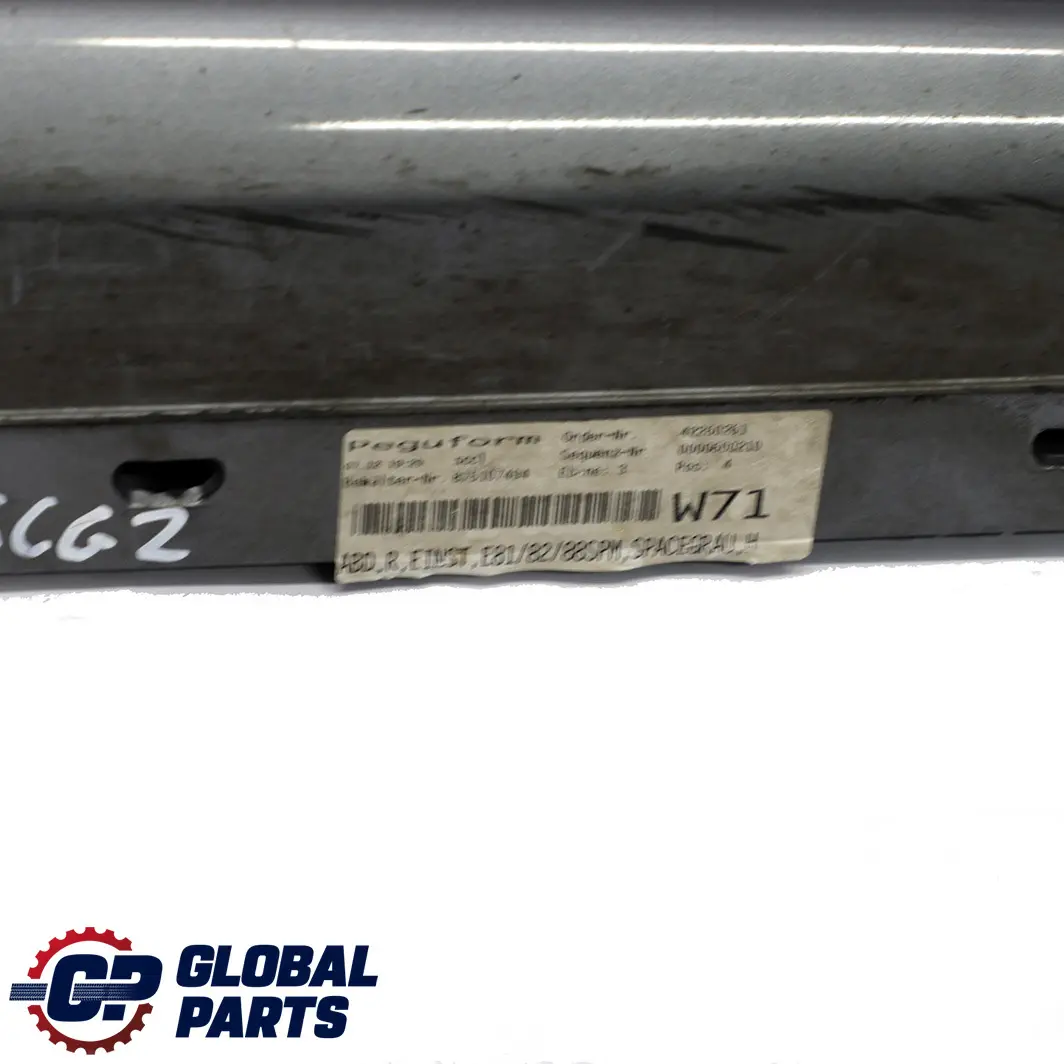 Sill Strip Faldon Derecho Spacegrau Gris Espacial - A52 para BMW E81 E82 E88 M Sport con número de pieza 0034732 BMW E81 E82 E88 M Sport Sill Strip Faldon Derecho Spacegrau Gris Espacial - A52 - SKU 0034732-SCG2 - Número de pieza 0034732