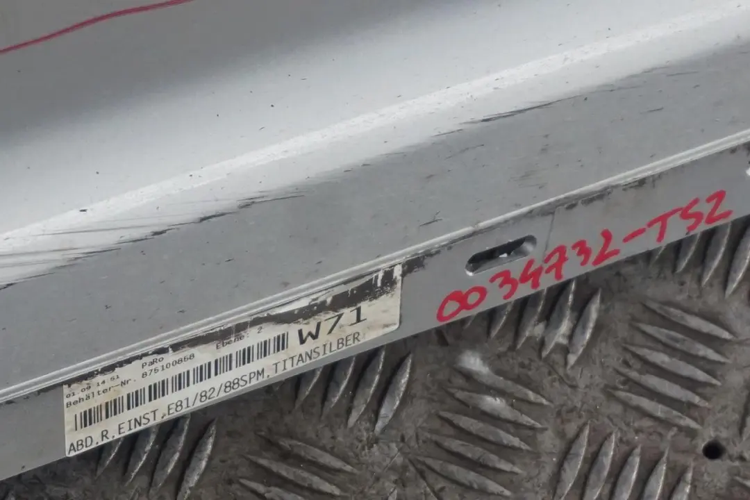 Sill Strip Skirt Right O/S Titansilber Silver - 354 to BMW 1 E81 E82 E88 M Sport with Part number 0034732 BMW 1 E81 E82 E88 M Sport Sill Strip Skirt Right O/S Titansilber Silver - 354 - SKU 0034732-TS2 - Part number 0034732