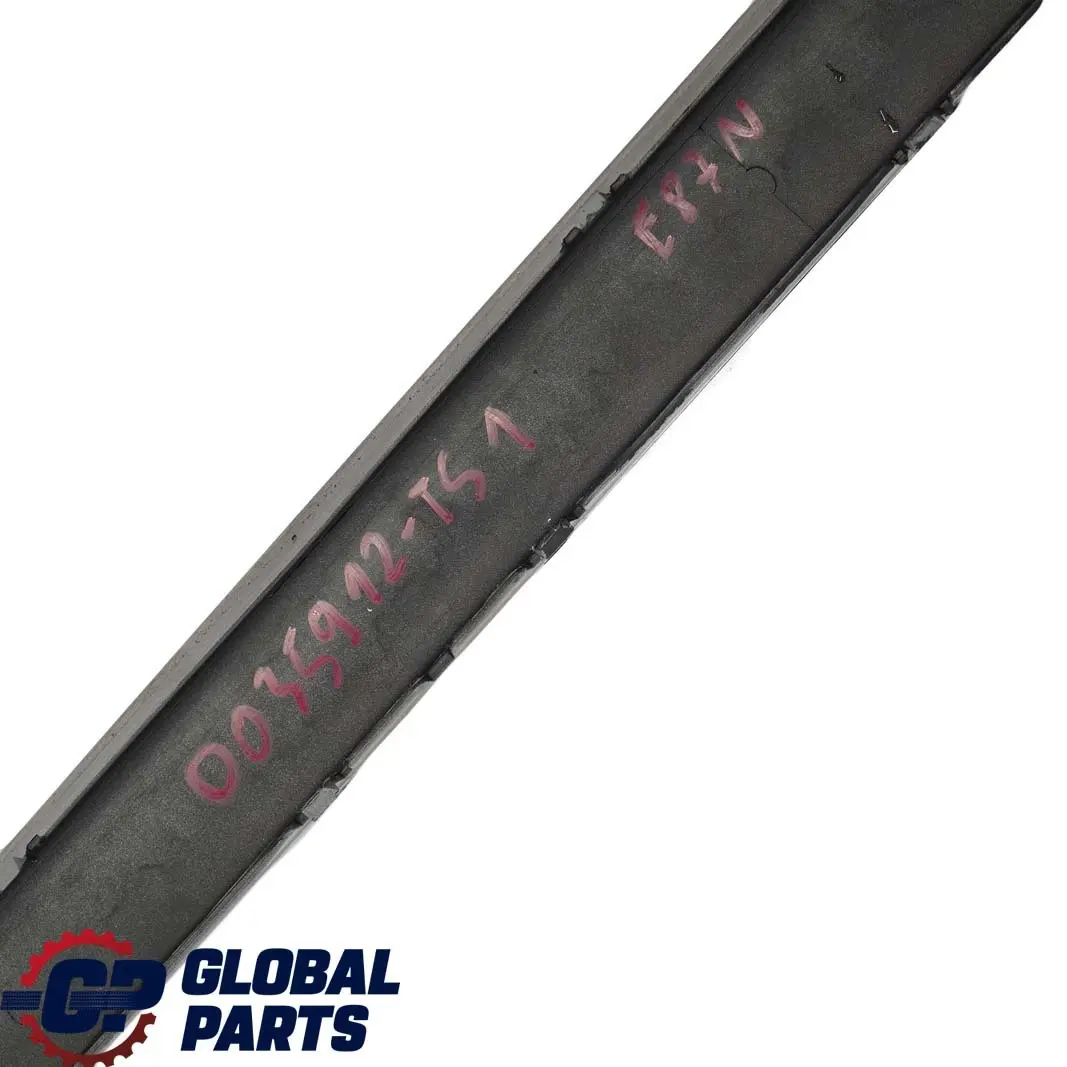 BMW E81 E87 LCI Banda De Friccion Parachoques Trasero Negro Titan Plata - 354 - SKU 0035912-TS1 - Número de pieza 0035912