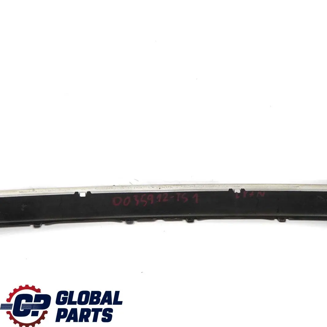 BMW E81 E87 LCI Banda De Friccion Parachoques Trasero Negro Titan Plata - 354 - SKU 0035912-TS1 - Número de pieza 0035912