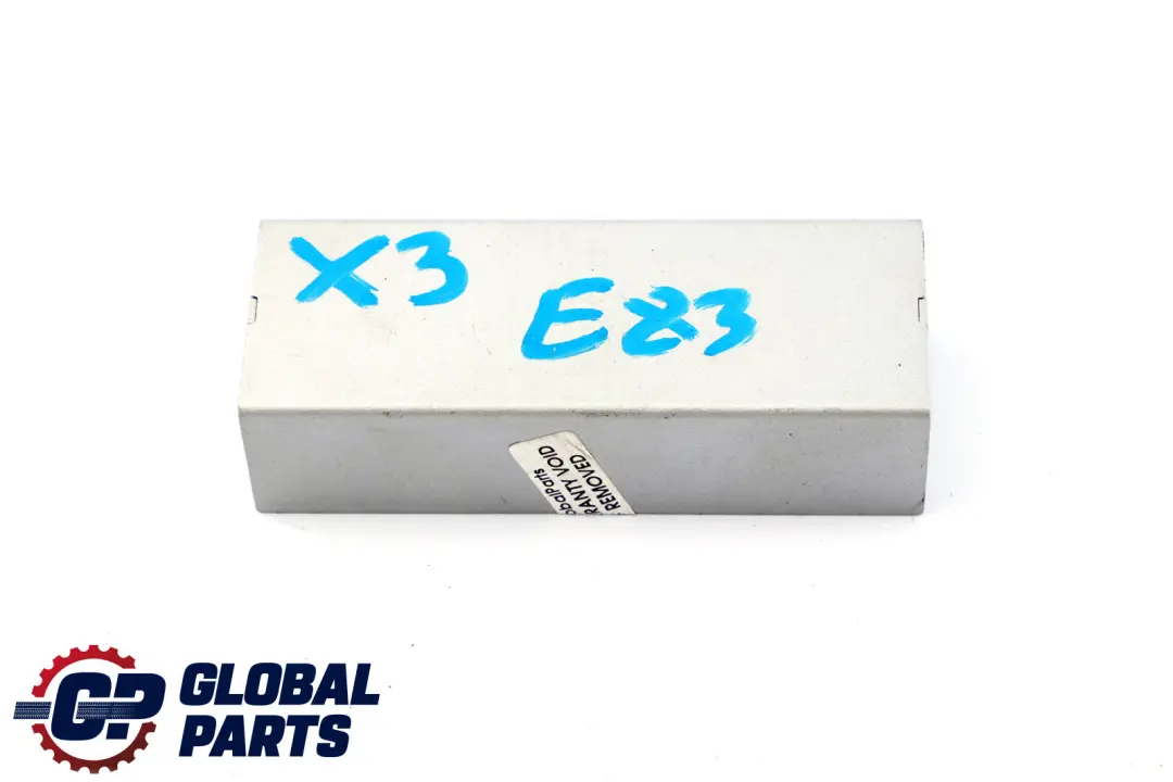 Interfaccia iPod Modulo di connessione retrofit 00 per BMW X3 E53 E83 con numero di parte 0035962 BMW X3 E53 E83 Interfaccia iPod Modulo di connessione retrofit 00 - SKU 35962 - Numero di parte 0035962