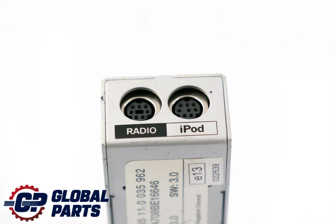 Interfaccia iPod Modulo di connessione retrofit 00 per BMW X3 E53 E83 con numero di parte 0035962 BMW X3 E53 E83 Interfaccia iPod Modulo di connessione retrofit 00 - SKU 35962 - Numero di parte 0035962
