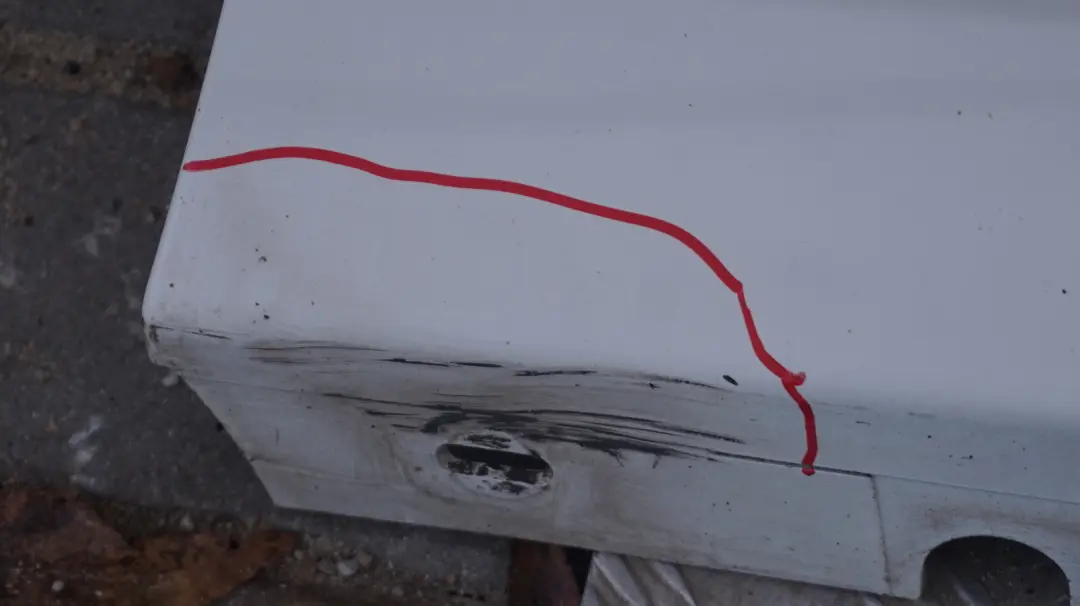 Sill Strip Side Skirt Right O/S Alpinweiss Alpine White to BMW 1 SERIES E81 E82 E88 with Part number 0036142 BMW 1 SERIES E81 E82 E88 Sill Strip Side Skirt Right O/S Alpinweiss Alpine White - SKU 0036142-AW - Part number 0036142