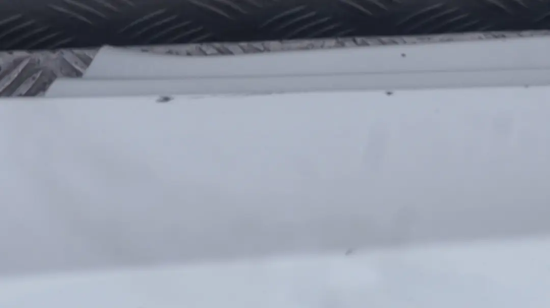 Nakładka próg prawy Alpinweiss 300 do BMW E81 o numerze 0036142 BMW E81 Nakładka próg prawy Alpinweiss 300 - SKU 0036142-AW1 - Numer Części 0036142