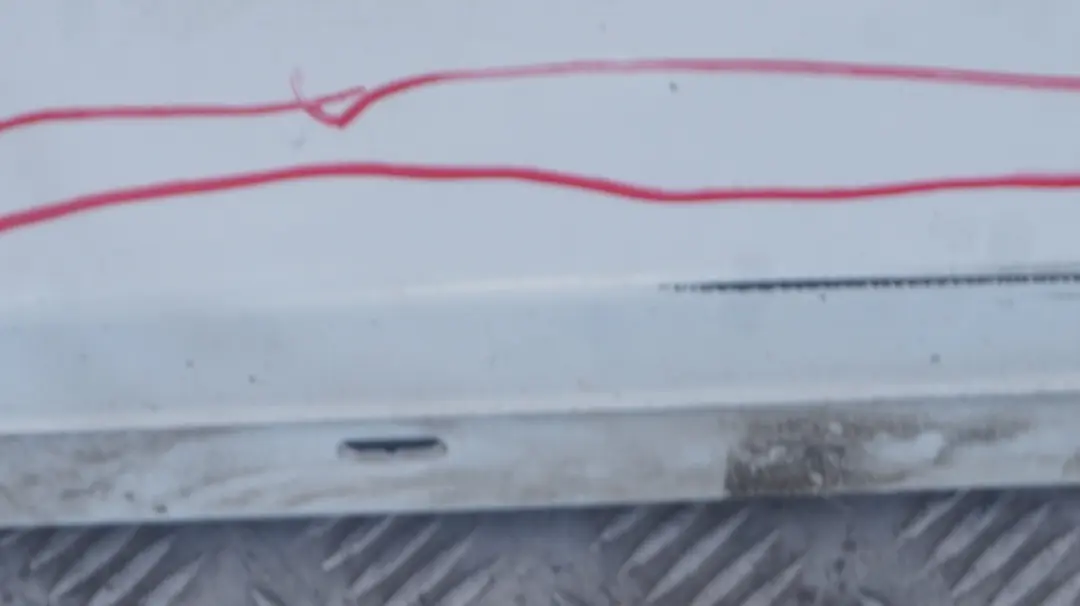 Schwellerleiste Blende Schweller rechts Alpinweiss 3 - 300 für BMW 1 E81 E82 E88 mit Teilenummer 0036142 BMW 1 E81 E82 E88 Schwellerleiste Blende Schweller rechts Alpinweiss 3 - 300 - SKU 0036142-AW1 - Teilenummer 0036142