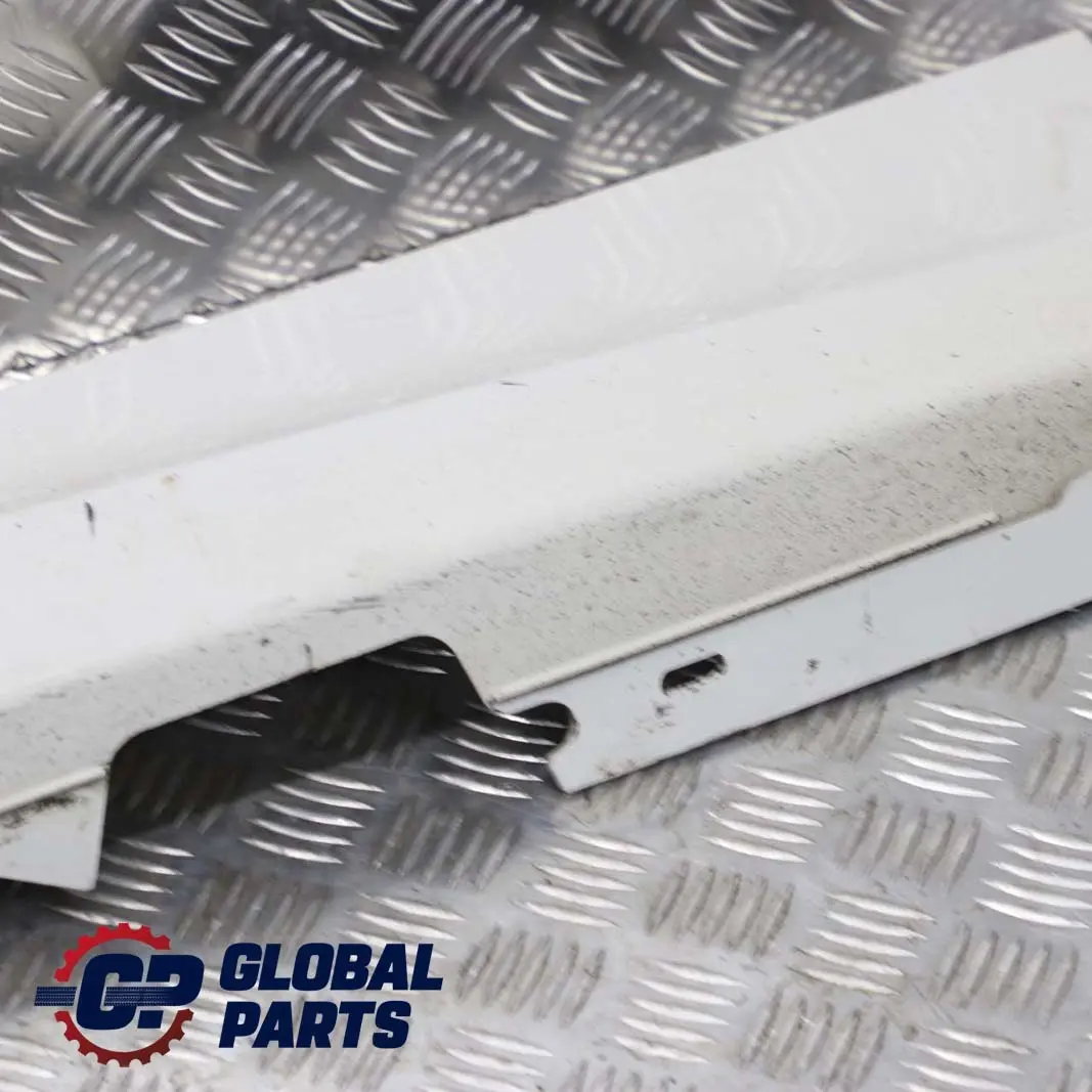 BMW E81 E82 E88 Bas de Porte Couverture Seuil Droite Blanc des Alpes - 300 - SKU 0036142-AW2 - Numéro de pièce 0036142