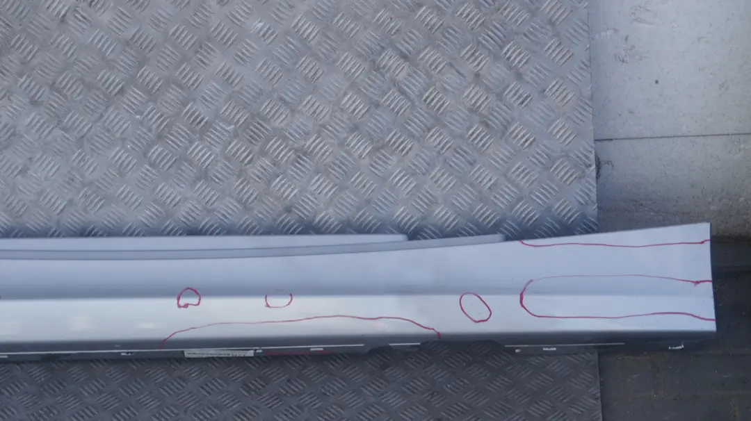 Sill Strip Side Skirt Right O/S Titansilber Silver to BMW 1 SERIES 2 E81 E82 E88 with Part number 0036142 BMW 1 SERIES 2 E81 E82 E88 Sill Strip Side Skirt Right O/S Titansilber Silver - SKU 0036142-TS2 - Part number 0036142