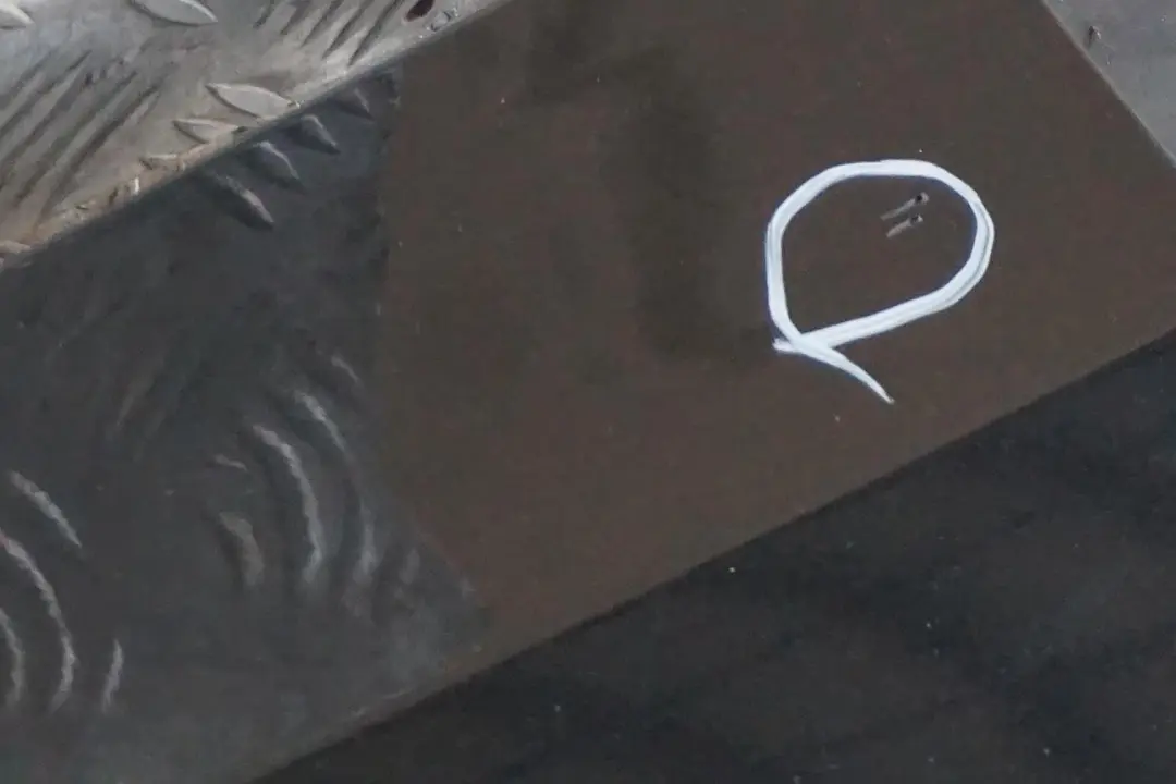 BMW E81 E82 Listón de umbral faldón lateral izquierdo Zafiro negro metalizado - SKU 0036143-BS2 - Número de pieza 0036143