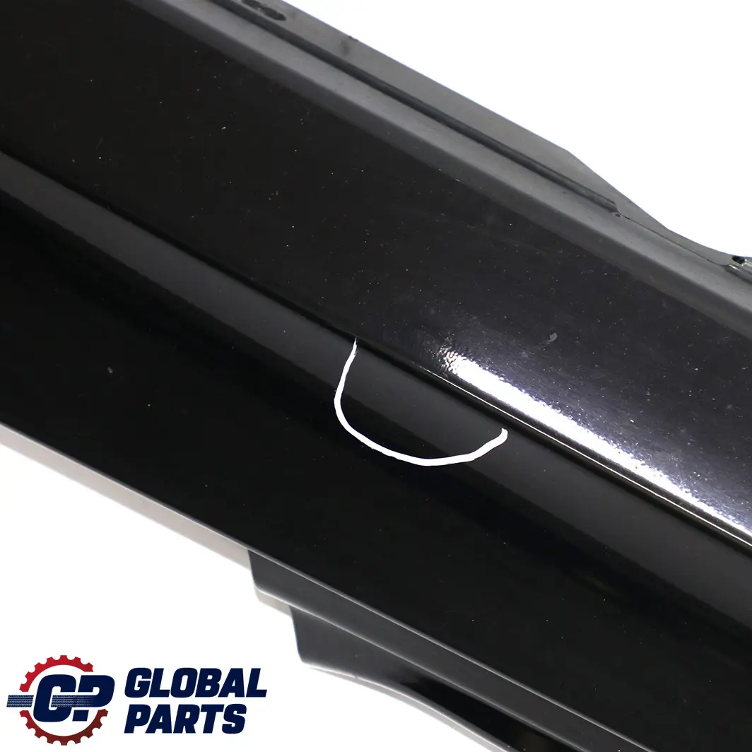 BMW E81 E82 E88 Bas de Porte Couverture Seuil Gauche de Coloris Noir - SKU 0036143-SCH - Numéro de pièce 0036143