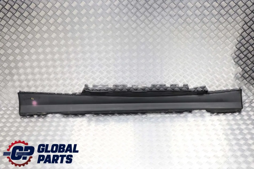 BMW E81 E82 E88 Listón de umbral faldón lateral izquierdo Schwarz 2 Negro - SKU 0036143-SCH4 - Número de pieza 51770036143