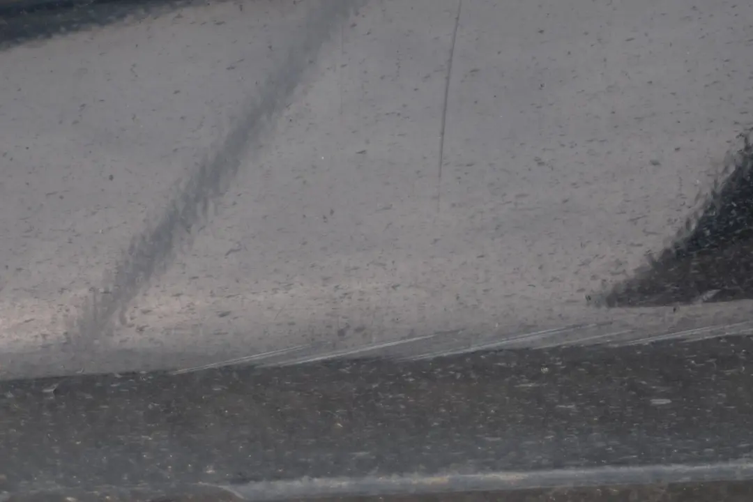 Listello Portiera Apertura Gonna SX Nero per BMW E81 E82 E88 con numero di parte 0036143 BMW E81 E82 E88 Listello Portiera Apertura Gonna SX Nero - SKU 0036143-SCH7 - Numero di parte 0036143