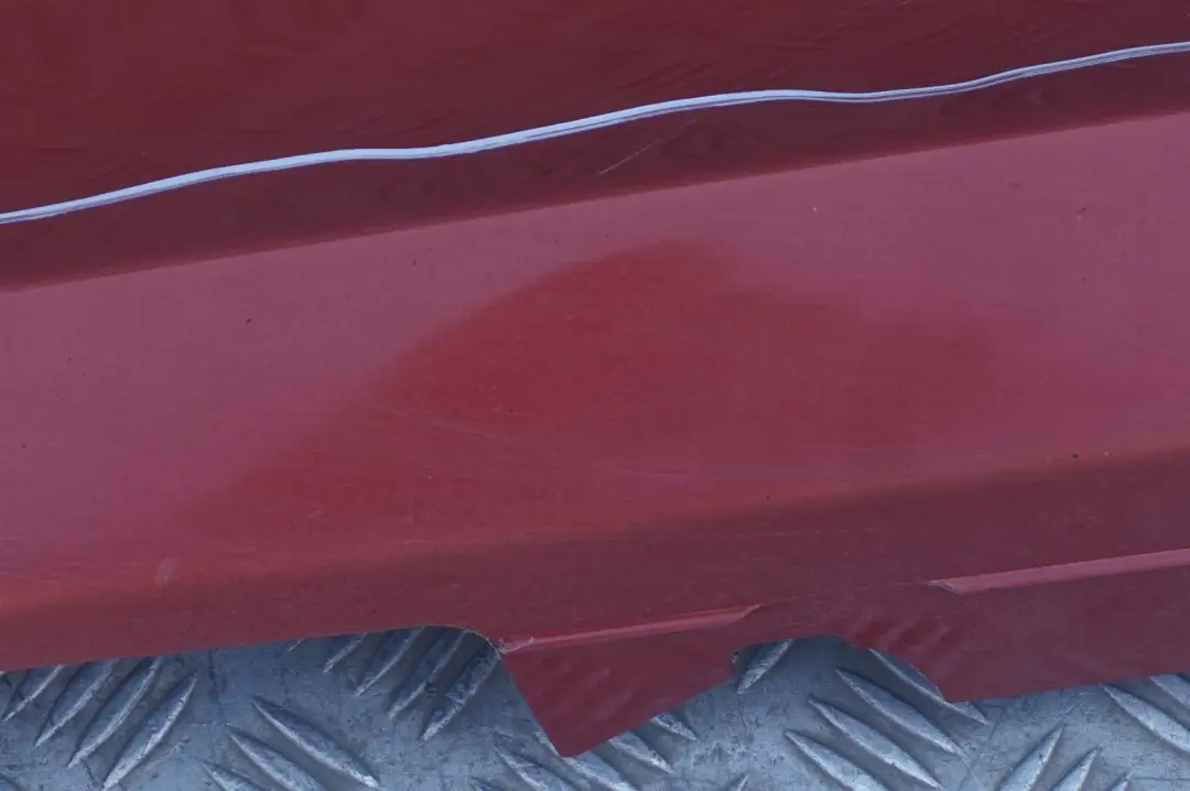 BMW E81 E82 E88 Zócalo Falda Lateral Izquierdo Sedona Rojo A79 - SKU 0036143-SED - Número de pieza 0036143