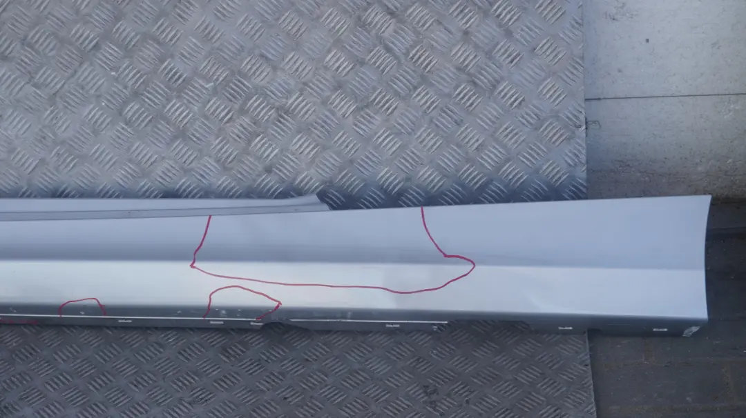 BMW E81 E82 E88 Bas de Porte Couverture Seuil A Gauche Argent Titane en - SKU 0036143-TS6 - Numéro de pièce 0036143