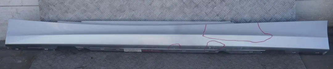 Sill Strip Faldon Izquierdo Titansilber Titan Silver para BMW 6 E81 E82 E88 con número de pieza 0036143 BMW 6 E81 E82 E88 Sill Strip Faldon Izquierdo Titansilber Titan Silver - SKU 0036143-TS6 - Número de pieza 0036143