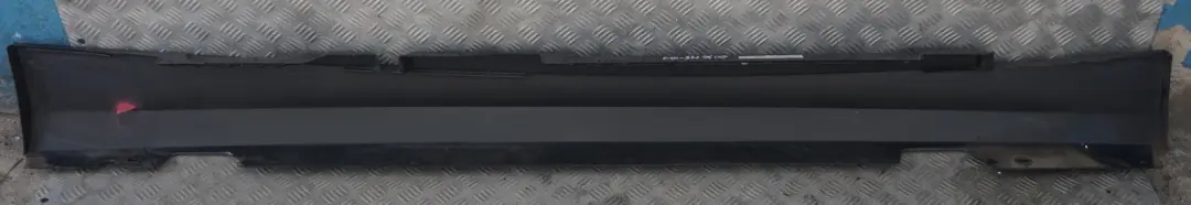 BMW E87N LCI Sill strip side skirt left Tiefseeblau Deep Sea Blu - SKU 0036145-DSB1 - Número de pieza 0036145