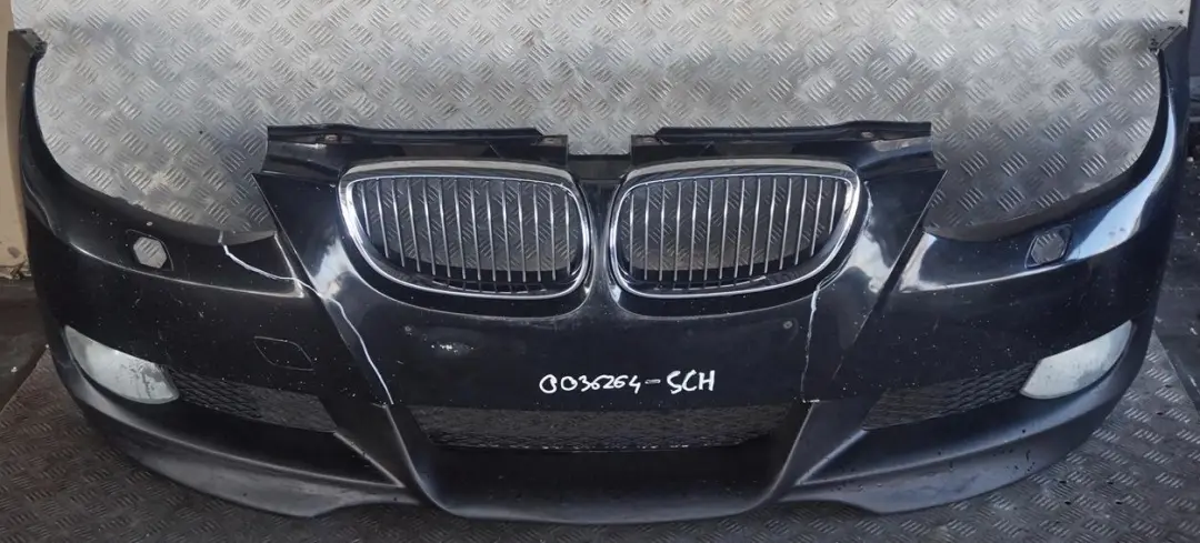 Aerokit Front Bumper Trim Panel Schwarz 2 Black - 668 to BMW 3 Series E92 E93 with Part number 0036264 BMW 3 Series E92 E93 Aerokit Front Bumper Trim Panel Schwarz 2 Black - 668 - SKU 0036264-SCH - Part number 0036264