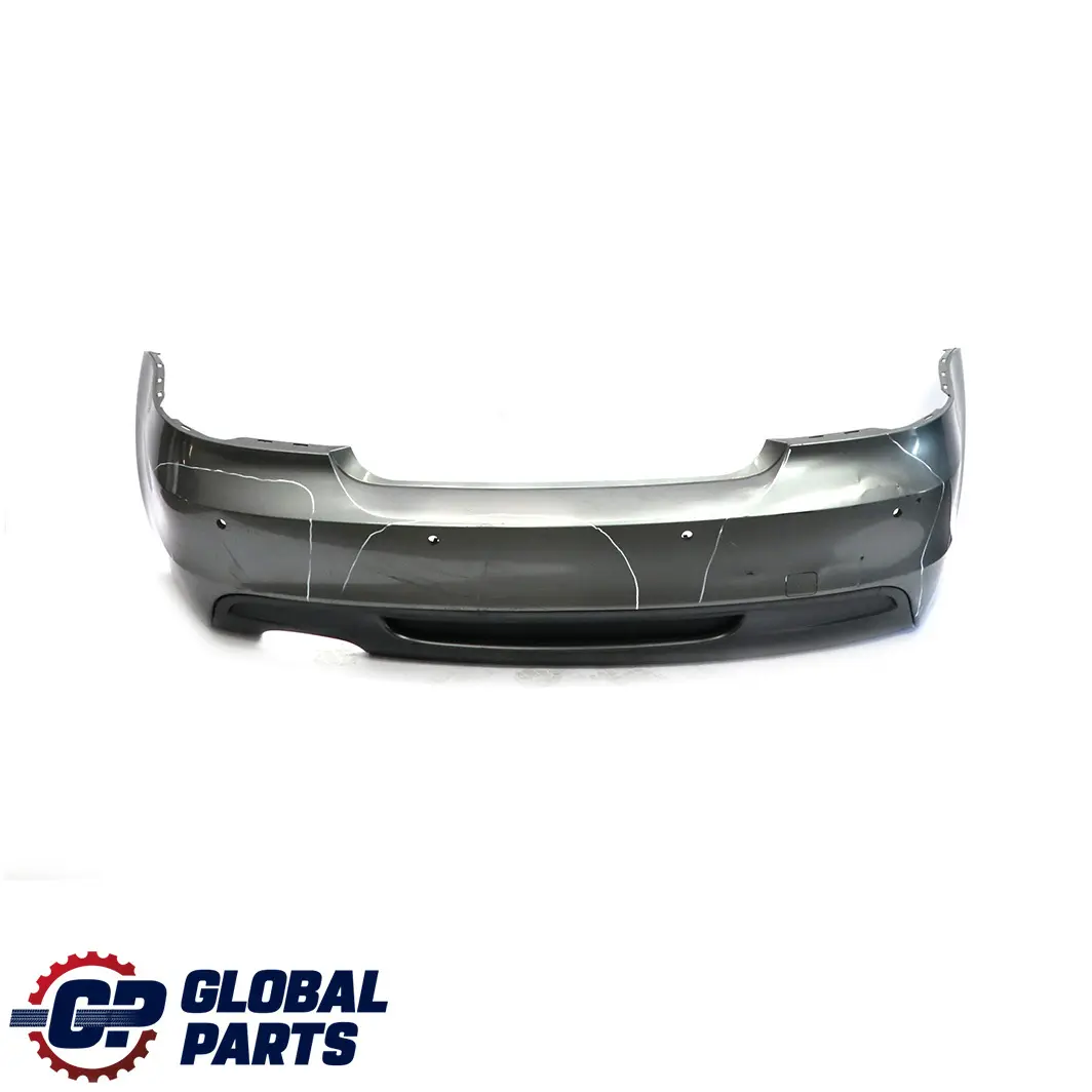 Stossfänger Hinten PDC Spacegrau Space Grau - A52 für BMW 1 E82 E88 M Sport mit Teilenummer 0036311 BMW 1 E82 E88 M Sport Stossfänger Hinten PDC Spacegrau Space Grau - A52 - SKU 0036311-SCG2 - Teilenummer 0036311