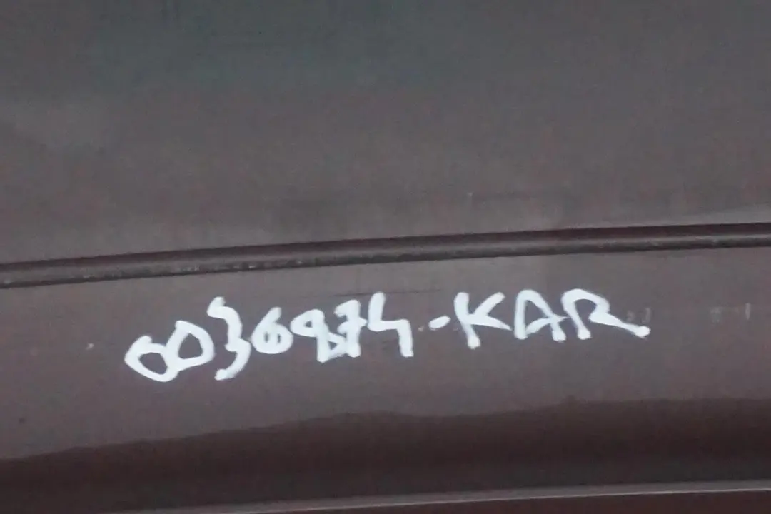 Zderzak tylny tył karmesinrot do BMW 3 E90 LCI o numerze 0036874 BMW 3 E90 LCI Zderzak tylny tył karmesinrot - SKU 0036874-KAR - Numer Części 0036874